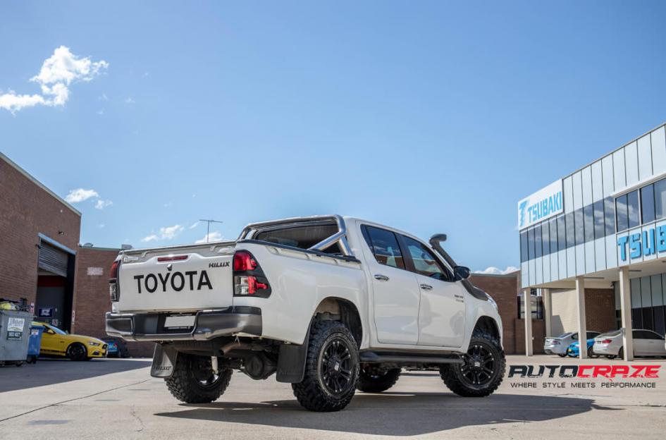 TOYOTA HILUX N80 4WD MONSTER XD 2 MATTE BLACK